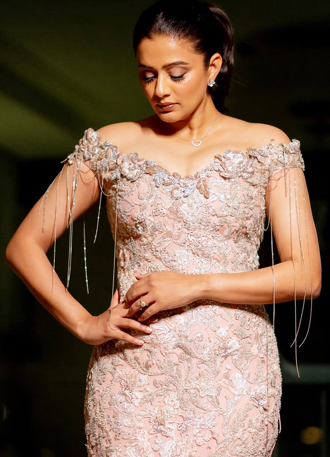 Priyamani10.jpg 11