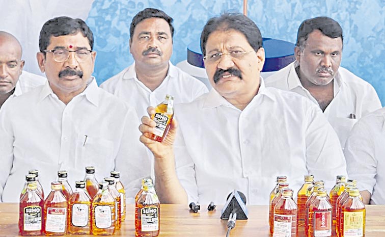 Rachamallu-Siva-prasada-Red.jpg