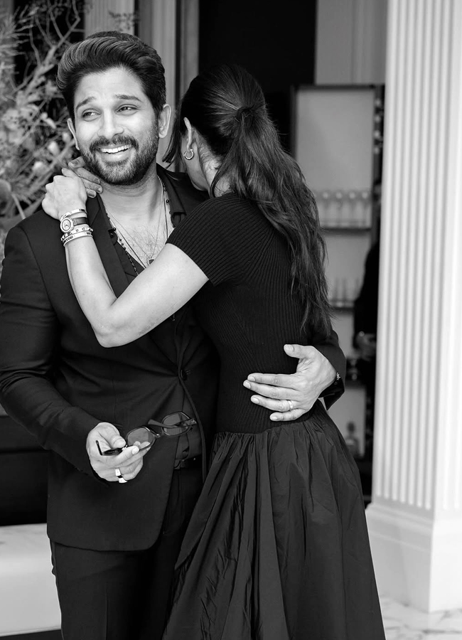 Allu_20Sneha_20Birthday5.jpg 6