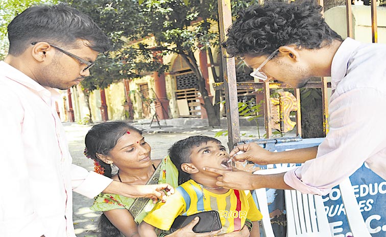 Polio-drops.jpg