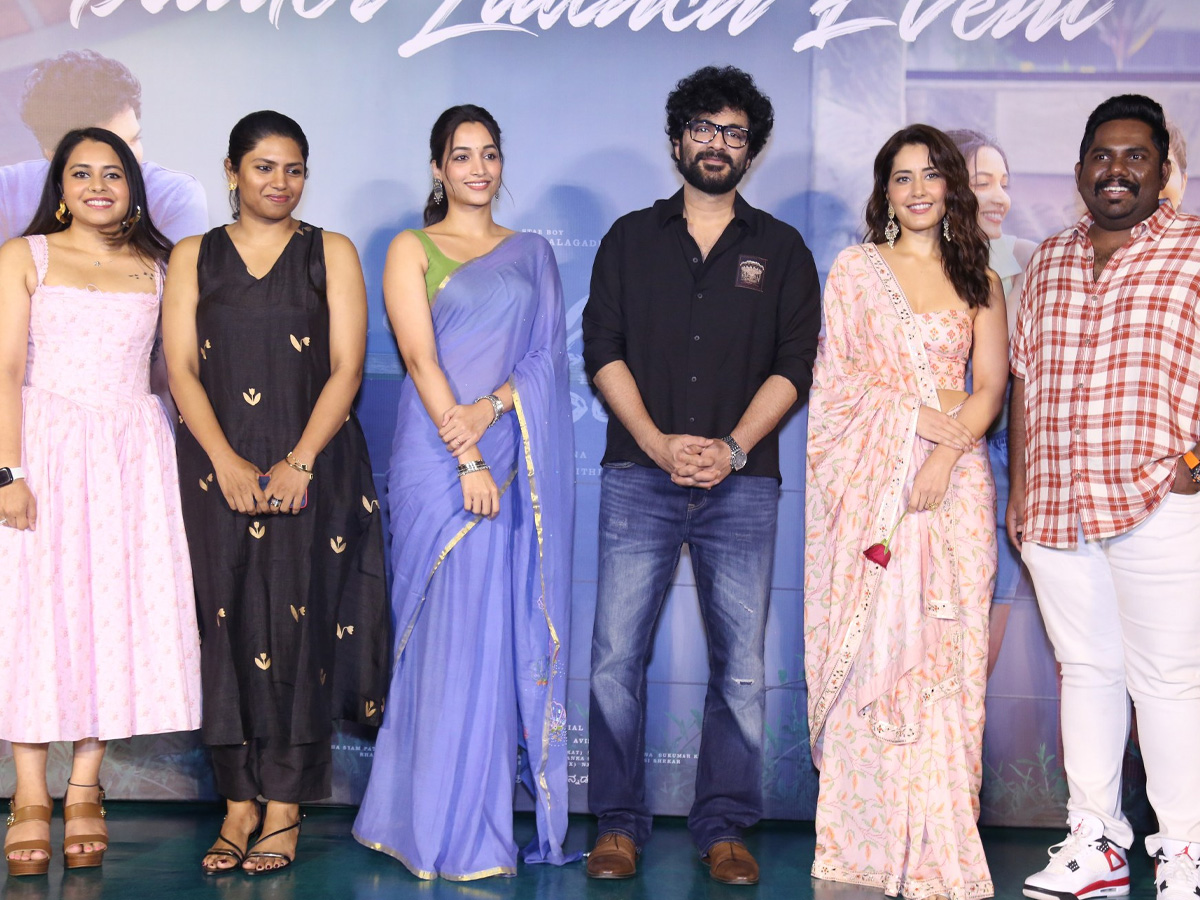Telusu_20kada_20movie_20trailer_20launch11.jpg 11