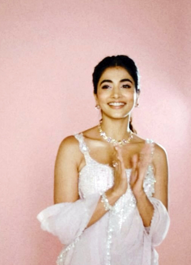 pooja_20hegde1.jpg 2