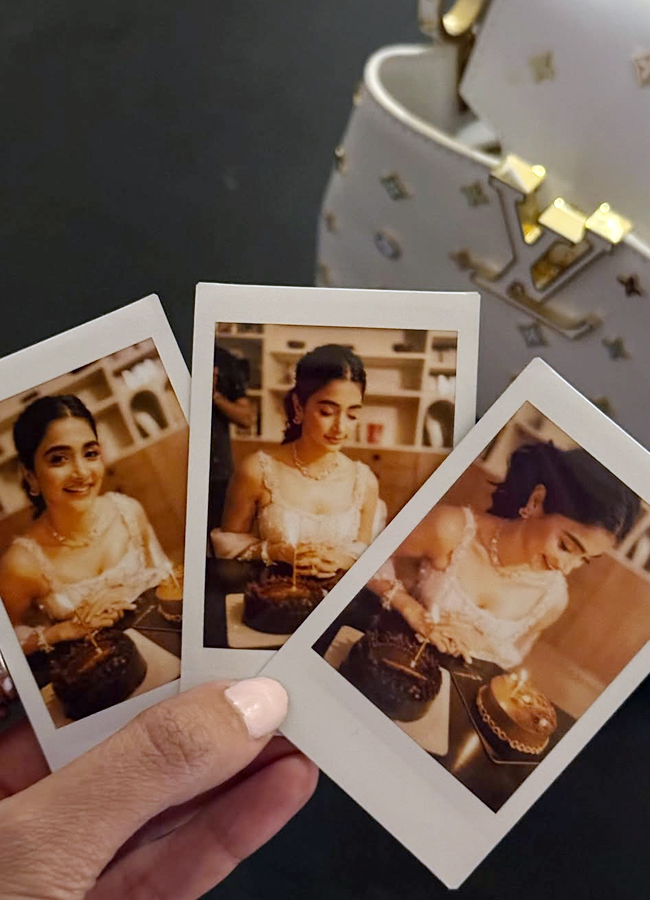 pooja_20hegde4.jpg 5