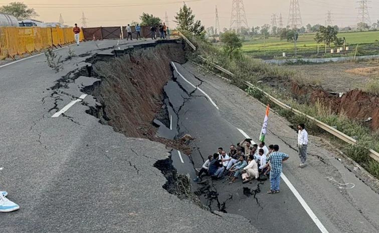 Major-Road-Collapse-In-Madh.jpg