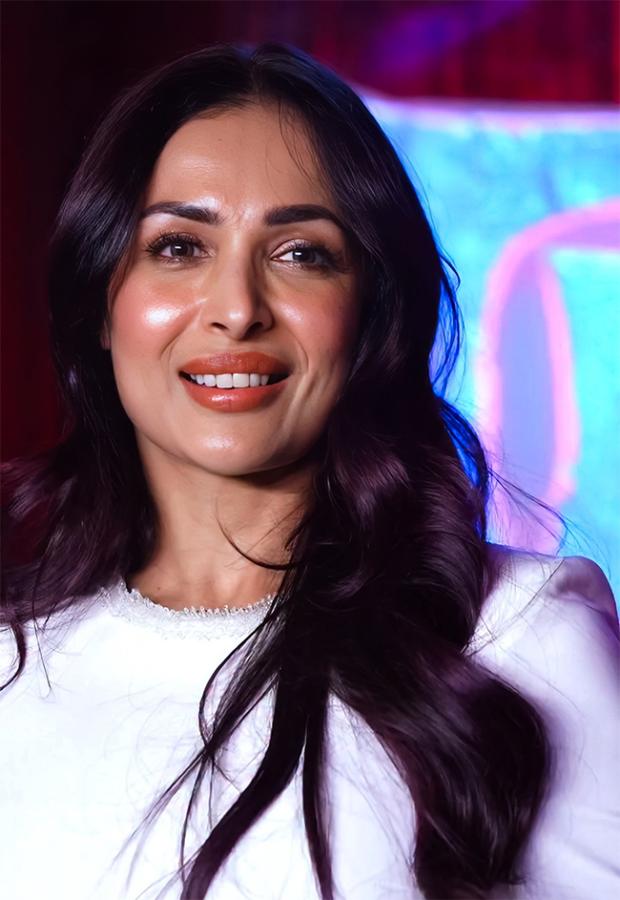 Rashmika_20Mandanna_20And_20Malaika_20Arora_20dance_20during_20the_20Thamma_20Movie__20_282_29.jpg 2