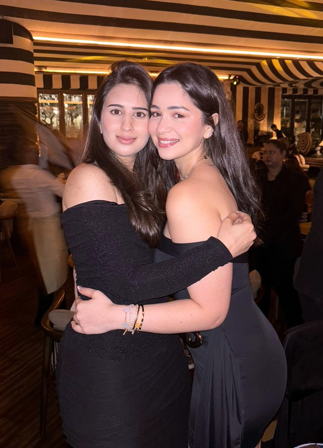 Sara_20Tendulkar_20birthday2.jpg 3