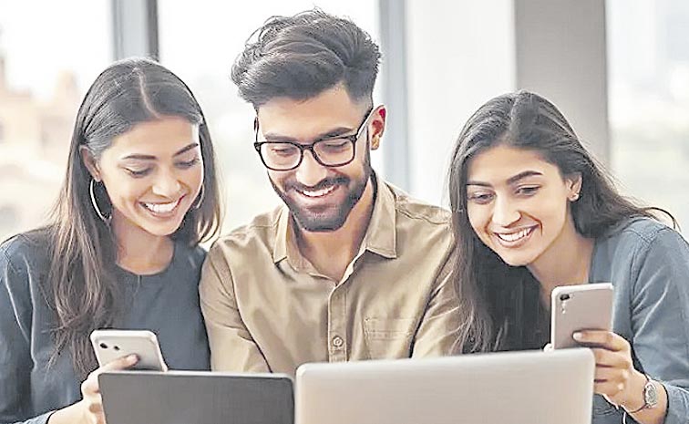 TECH-EMPLOYEES.jpg