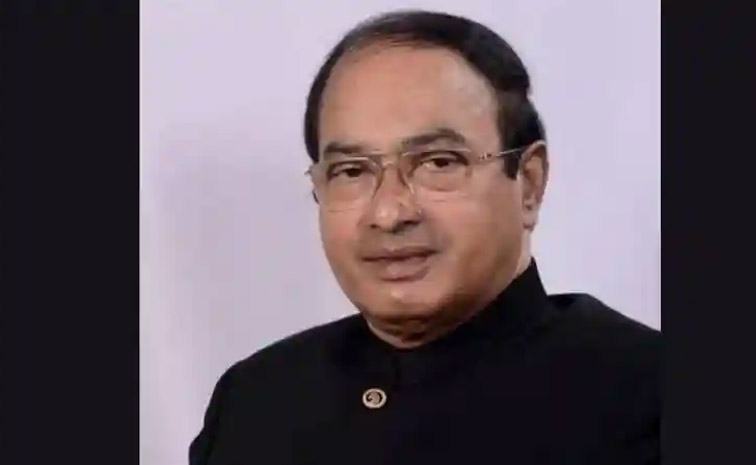 ravi-main.jpg