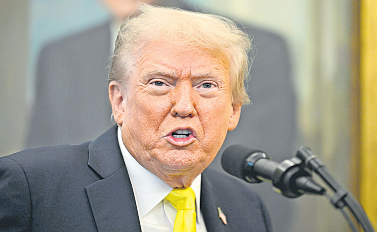 161020250237-TRUMP.jpg