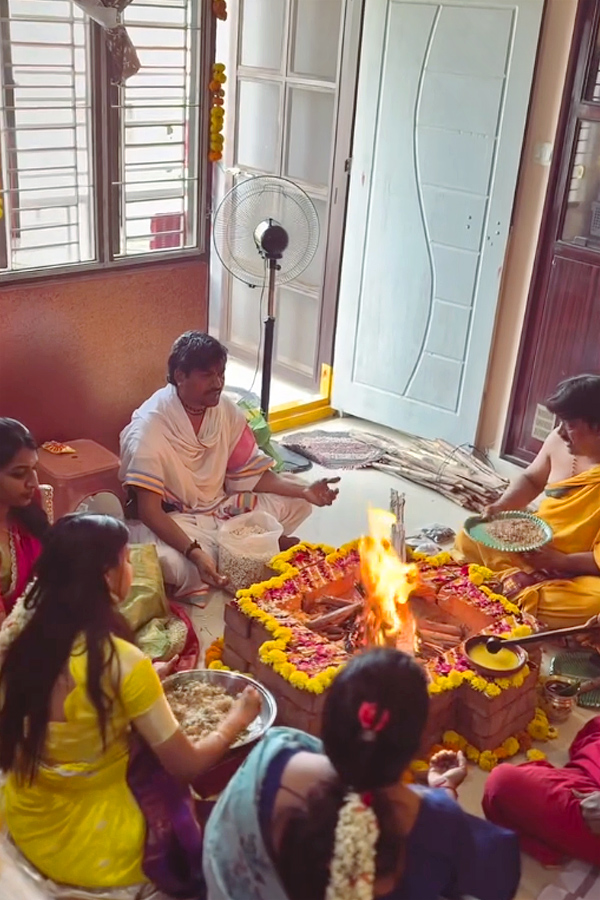 Court_20movie_20Actress_20Sridevi_20performed_20Ganapathi_20homam_20At_20Her_20home_20Photos_20_2812_29.jpg 13