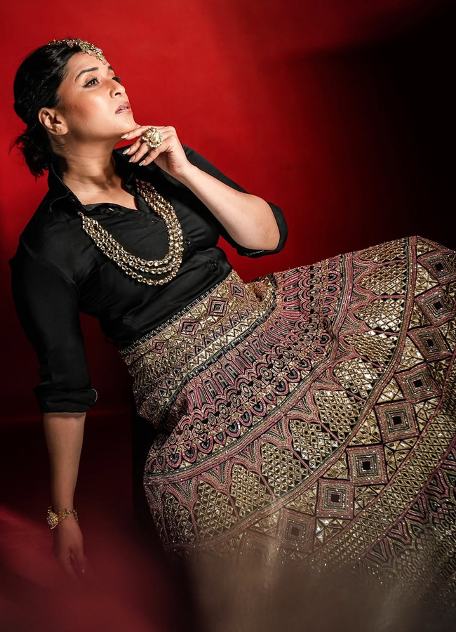 Mannara_20chopra12.jpg 13