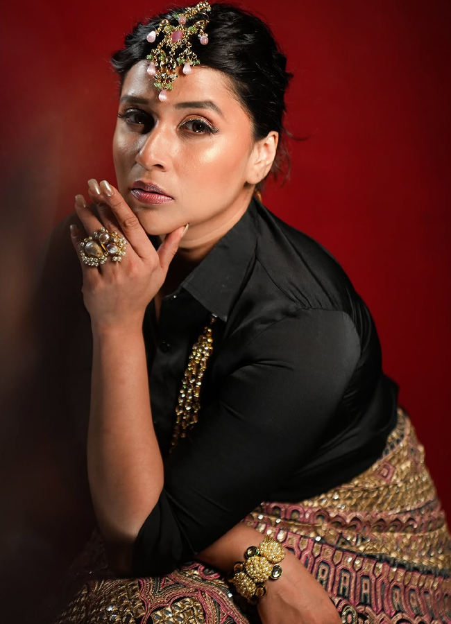 Mannara_20chopra14.jpg 15