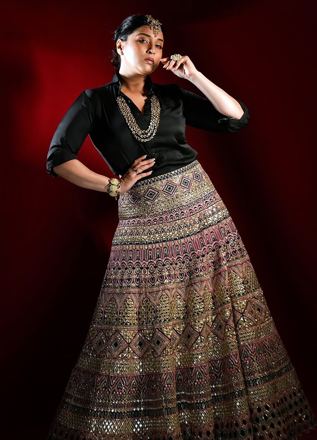 Mannara_20chopra3.jpg 4
