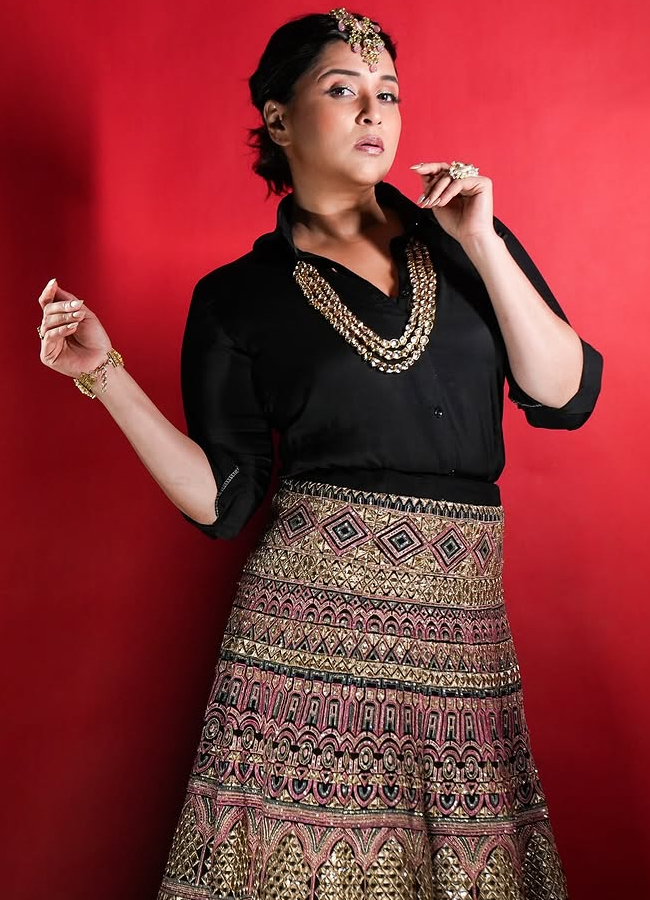 Mannara_20chopra9.jpg 10