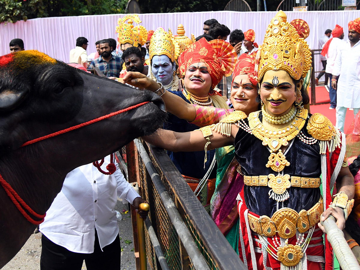 CM_20Revanth_20Reddy_20Inaugurates_20Sadar_20Festival_20at_20NTR_20Stadium_20in_20Hyderabad__20_2822_29.jpg 22