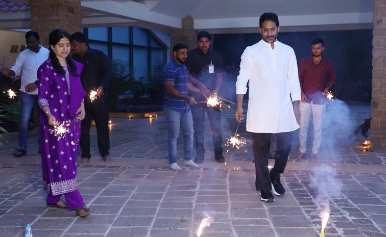 Diwali-Celebrations-At-Ys-J.jpg
