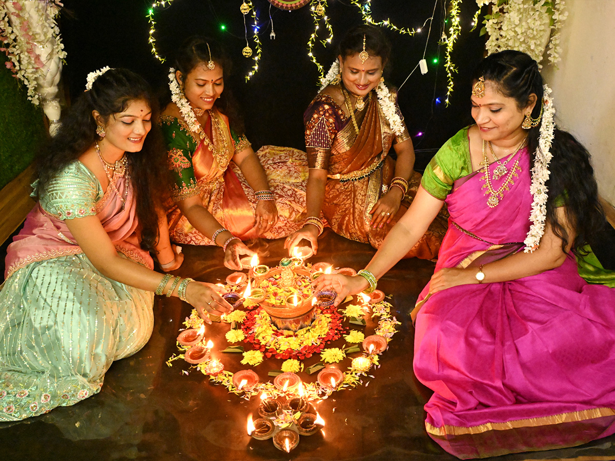 Diwali_202025_20Celebrations_20In_20Telugu_20States_20Photos__20_281_29.jpg 1