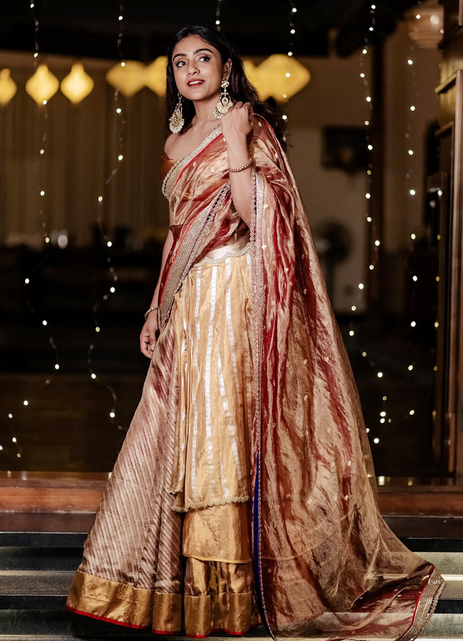 Diwali_20celebrations_20from_20tollywood17.jpg 18