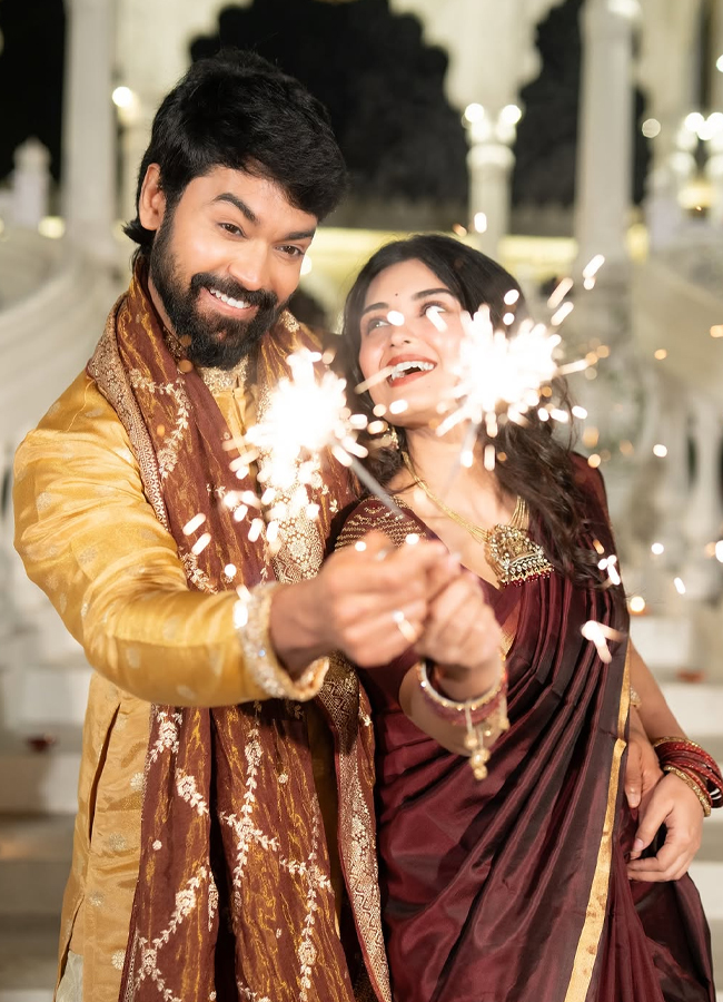 Diwali_20celebrations_20from_20tollywood7.jpg 8