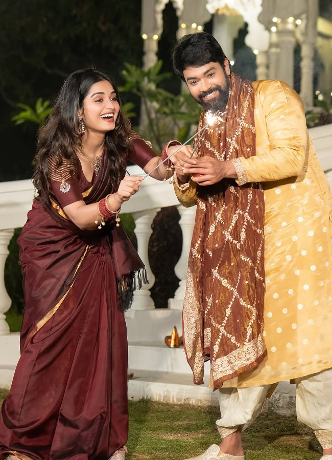 Diwali_20celebrations_20from_20tollywood8.jpg 9