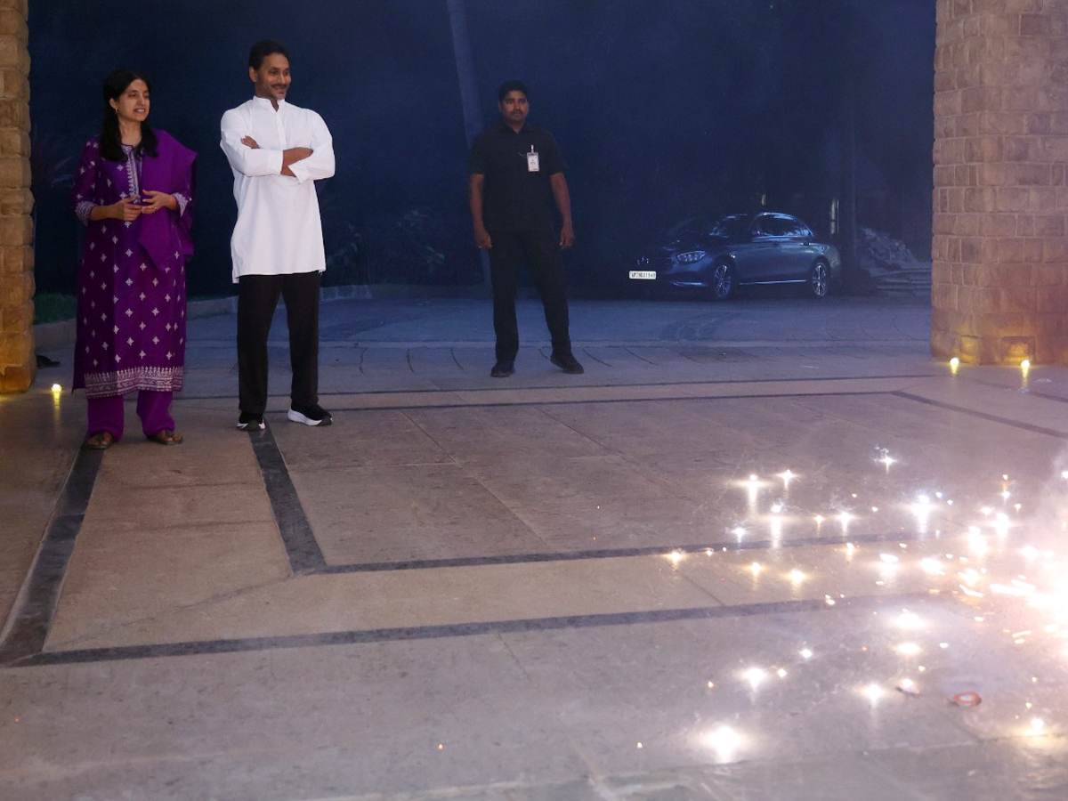 ys_20jagan_20sir_20diwali_20celebrations12.jpg 13