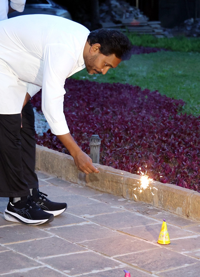 ys_20jagan_20sir_20diwali_20celebrations14.jpg 15