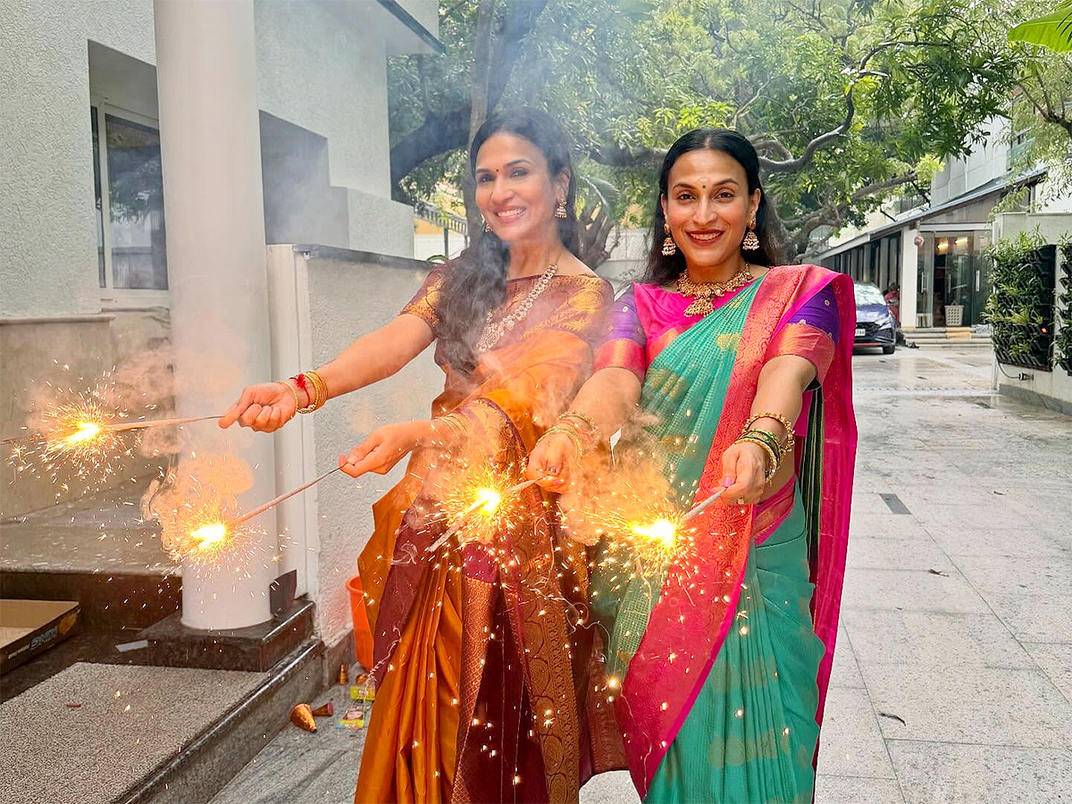 Diwali_20Celebrations_202025_20Photos__20_2810_29.jpg 10