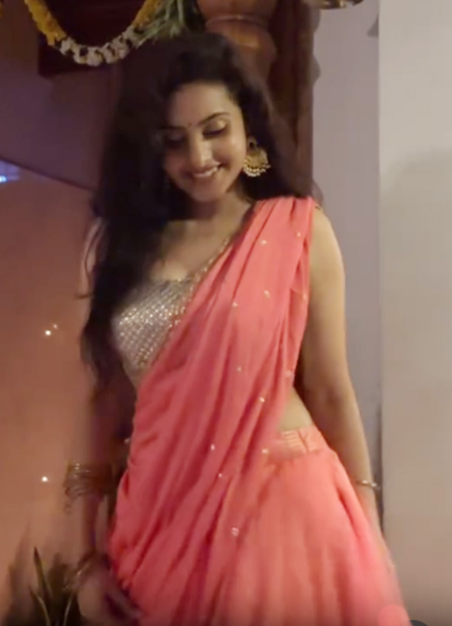 Baby_20Heroine_20diwali_20celebrations15.jpg 16