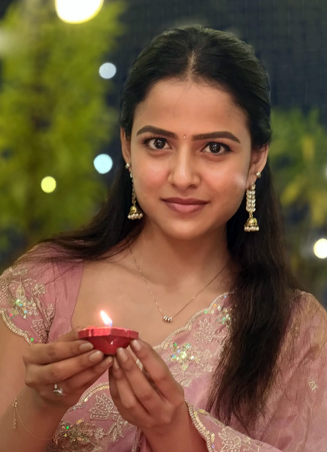 Baby_20Heroine_20diwali_20celebrations3.jpg 4