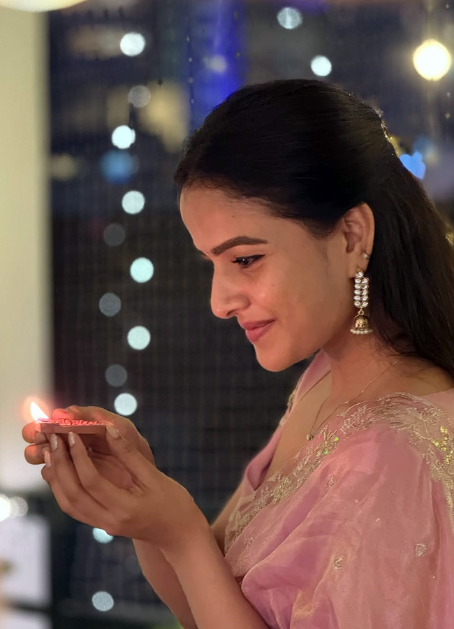 Baby_20Heroine_20diwali_20celebrations5.jpg 6