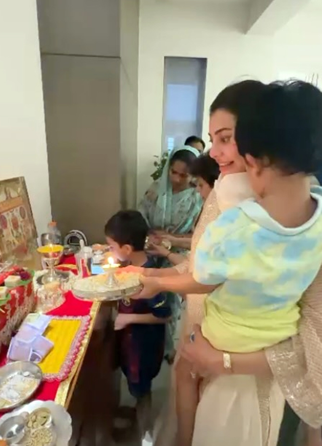 Kajol_20agarwal13.jpg 14