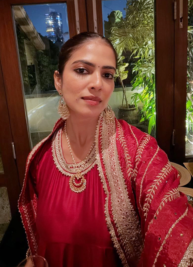 Malavika_20mohanan7.jpg 8
