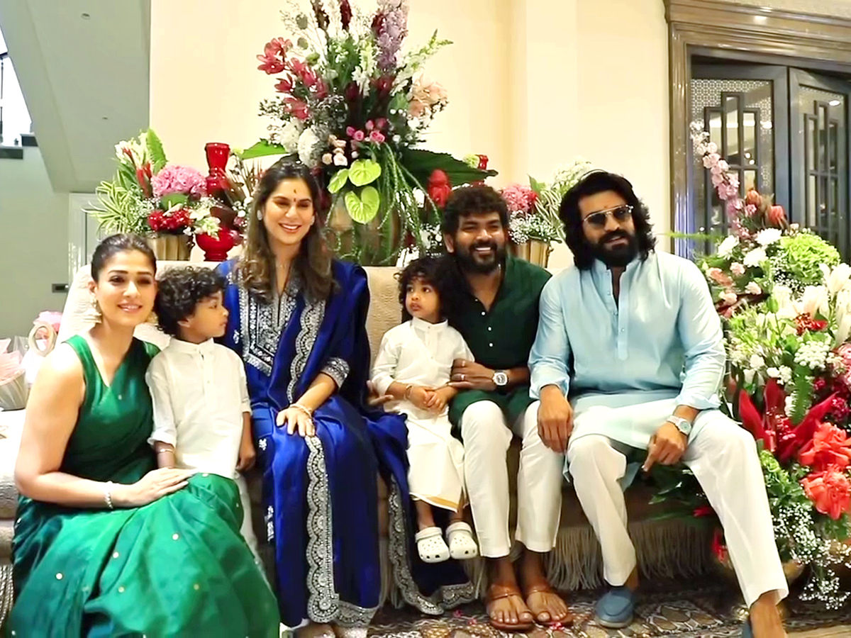 Mega_20Family_20Grandly_20Celebrated_20Upasana_20Baby_20Shower_20Photos_20Viral__20_2813_29.jpg 13