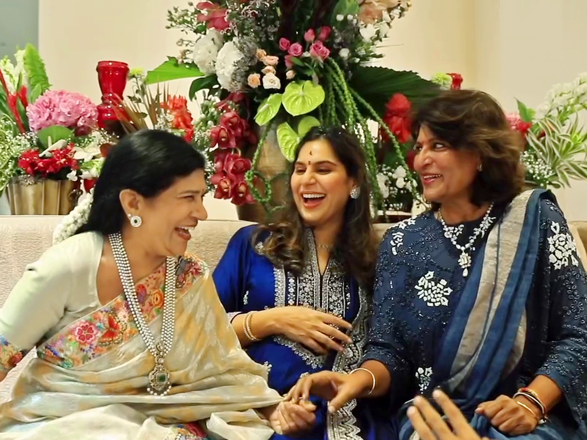 Mega_20Family_20Grandly_20Celebrated_20Upasana_20Baby_20Shower_20Photos_20Viral__20_2816_29.jpg 16