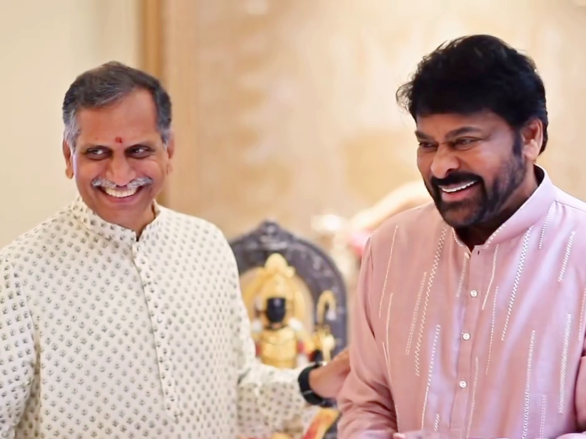 Mega_20Family_20Grandly_20Celebrated_20Upasana_20Baby_20Shower_20Photos_20Viral__20_2827_29.jpg 27