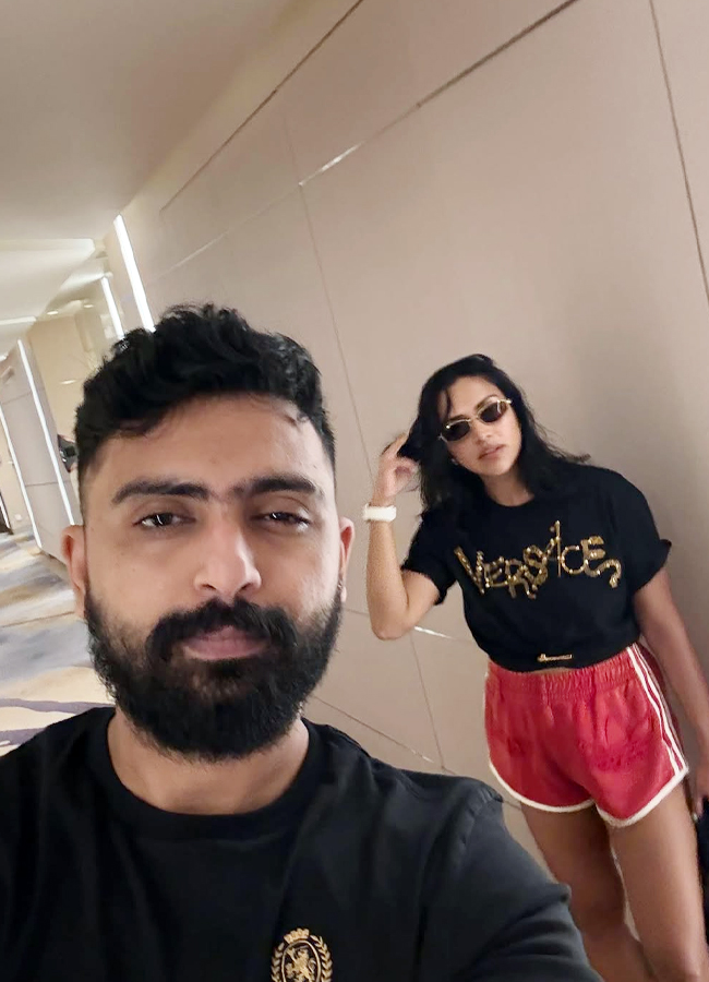 Amalapaul_20birthday12.jpg 13