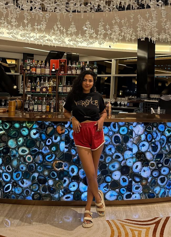 Amalapaul_20birthday15.jpg 16