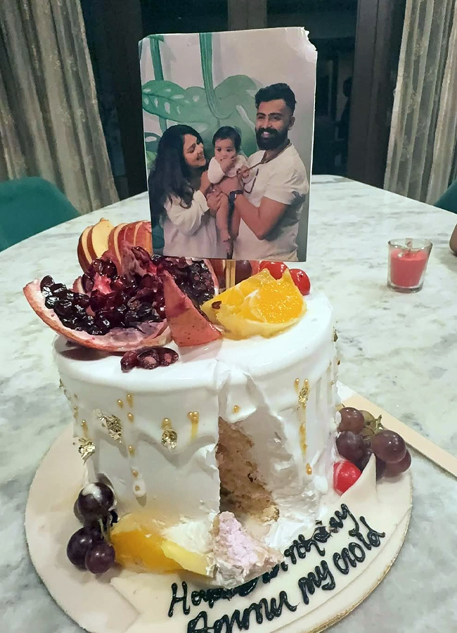 Amalapaul_20birthday3.jpg 3