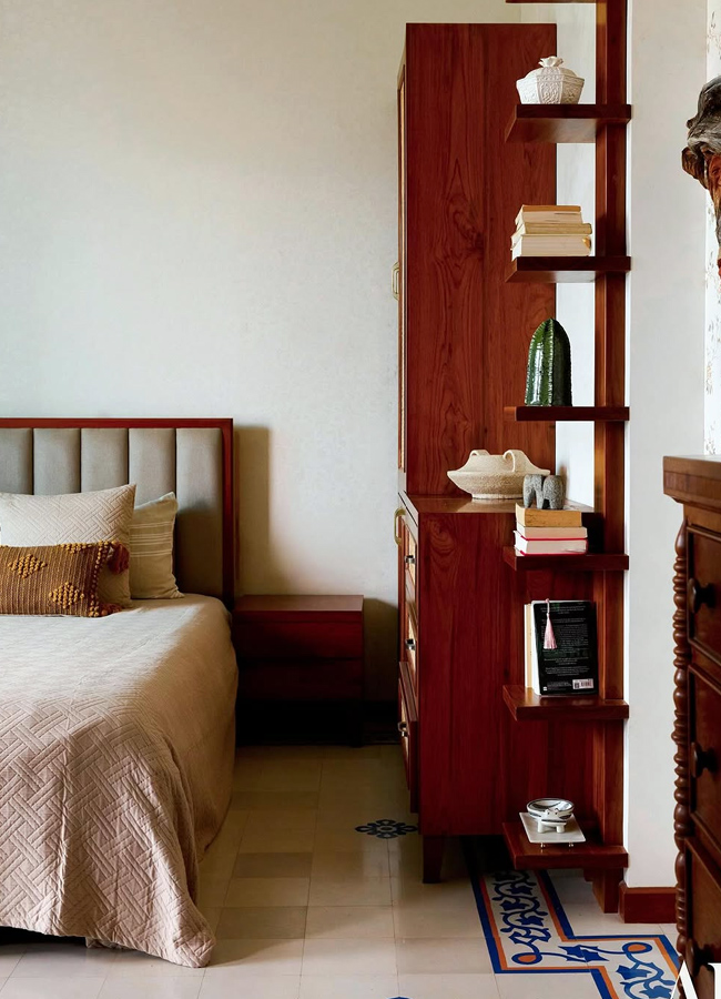 Malavika_20mohanan_20home_20tour10.jpg 11