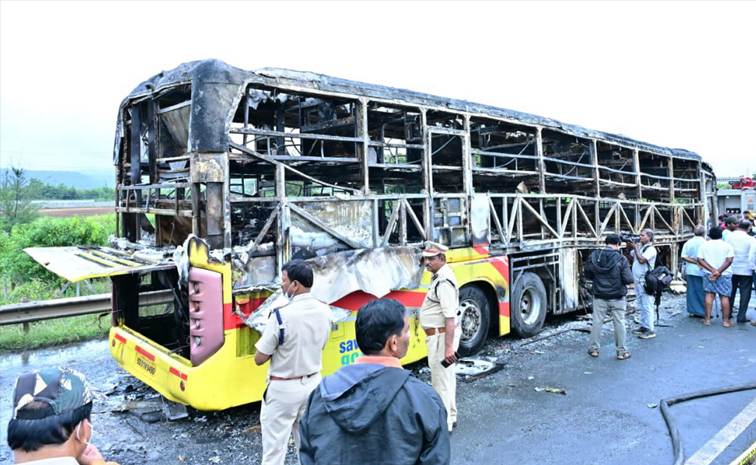 kurnool_20bus_20accident.jpg