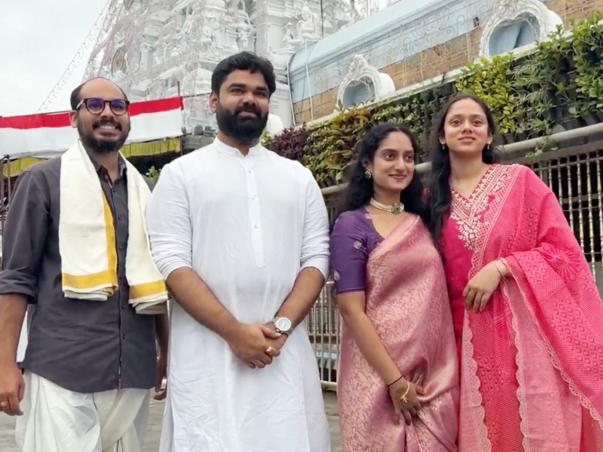 Prabhas_20sister_20in_20tirumala6_0.jpg 7