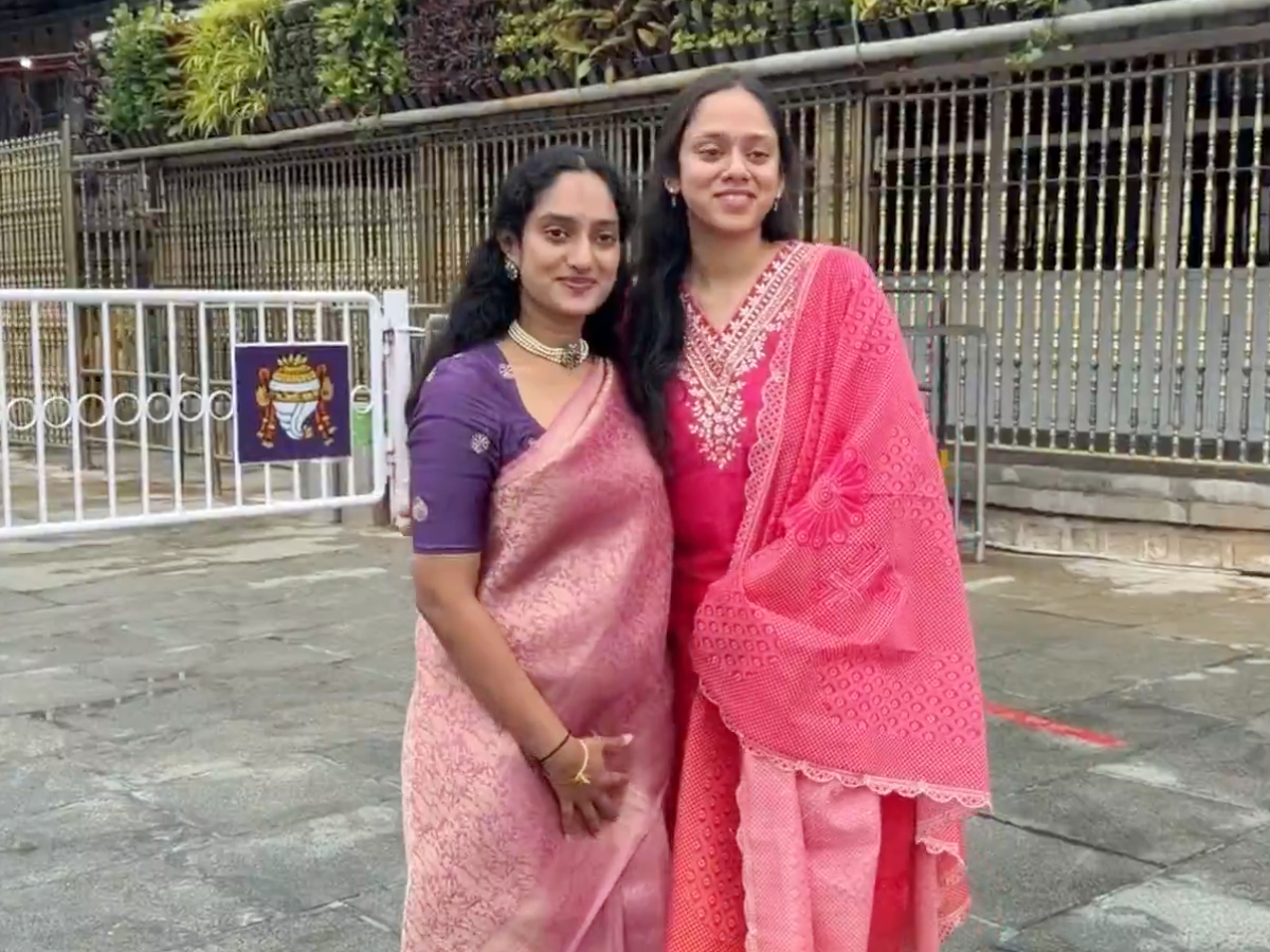 Prabhas_20sister_20in_20tirumala9_0.jpg 10