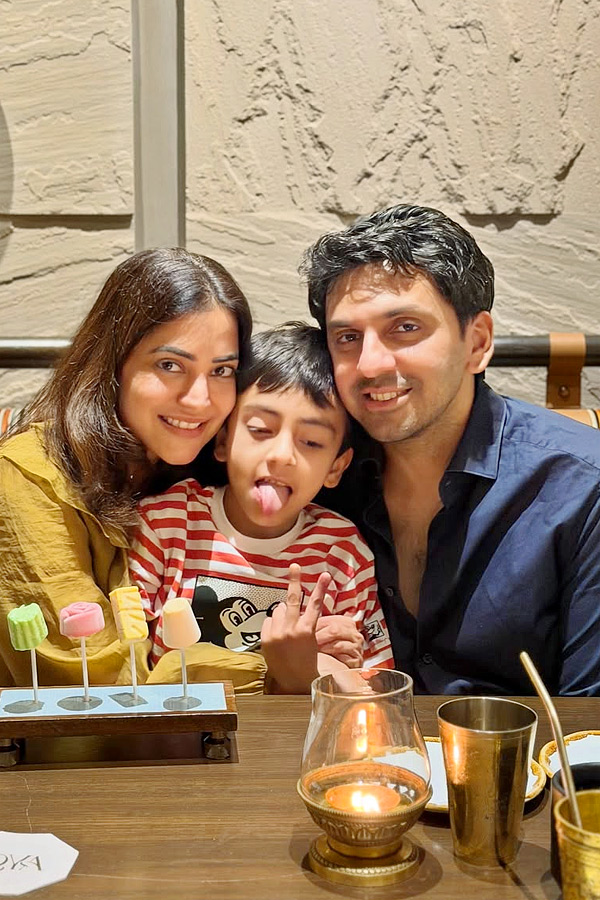 Actress_20Nisha_20Agarwal_20son_20Birthday_20celebrations_20Photos_20_288_29.jpg 3