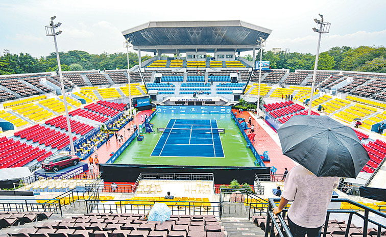 CHENNAI-OPEN-COURT-RAIN.jpg