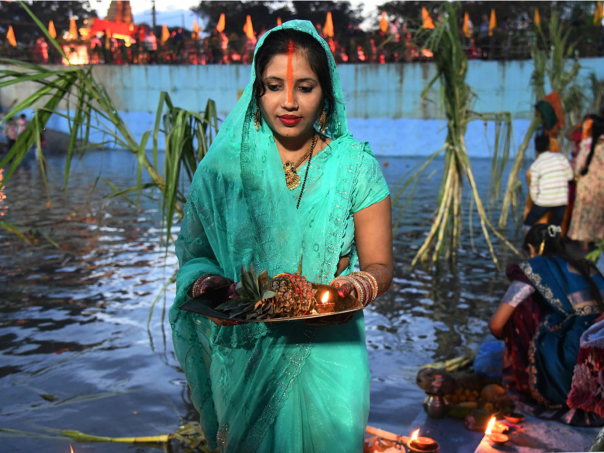 Chhath_20Puja_202025_20in_20Hyderabad_20__20_284_29.jpg 4