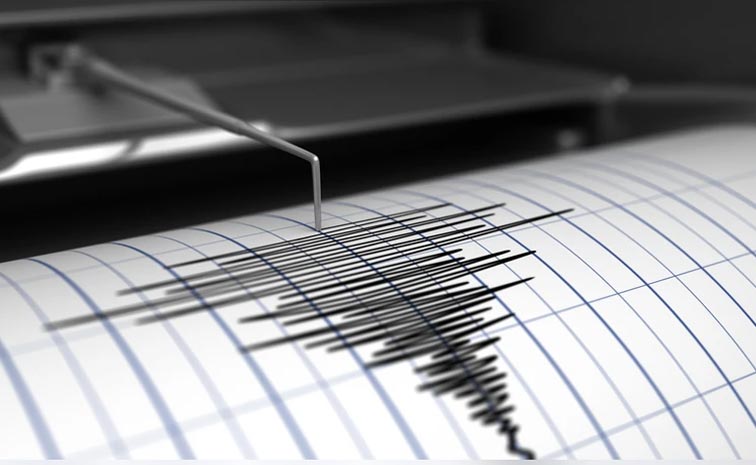 Strong-Earthquake-Hits-Turk.jpg
