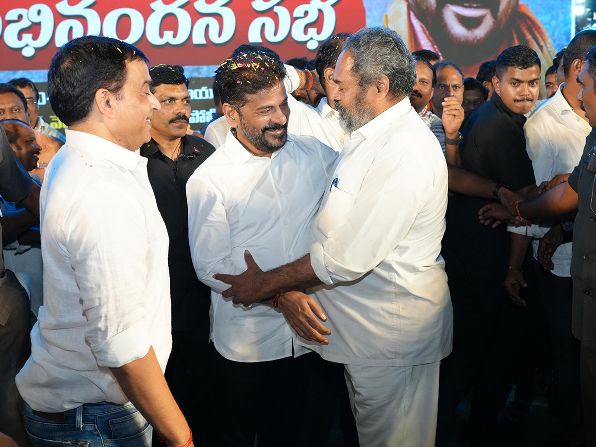 CM_20Revanth_20Reddy_20Sensational_20Comments_20Cine_20Workers_20Meeting_20at_20Yousufguda__20_281_29.jpg 1