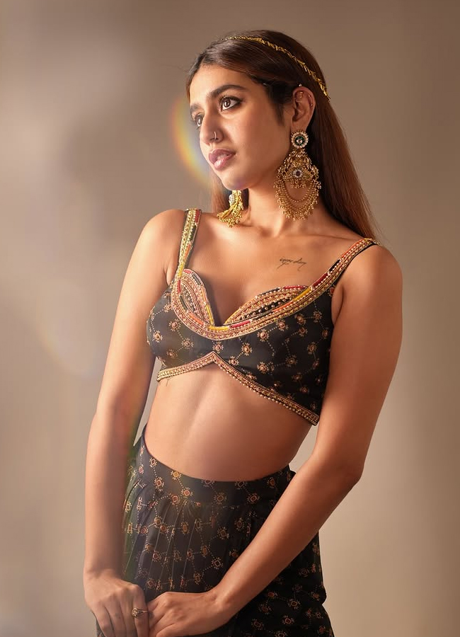 Priyaprakash_20warrier_20birthday11.jpg 12