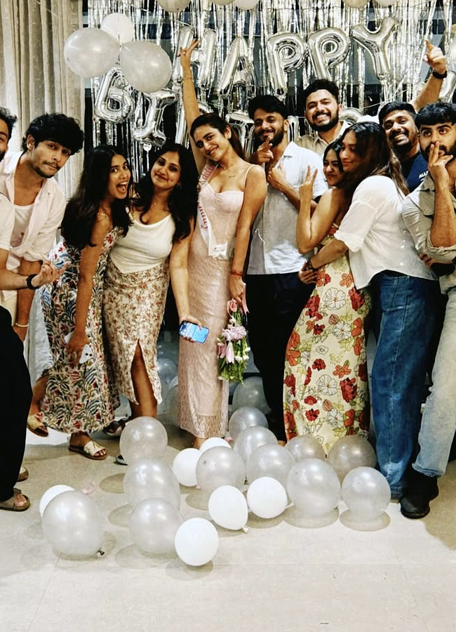 Priyaprakash_20warrier_20birthday7.jpg 8