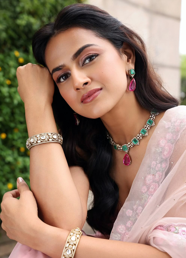 Shradda_20Srinath1.jpg 2